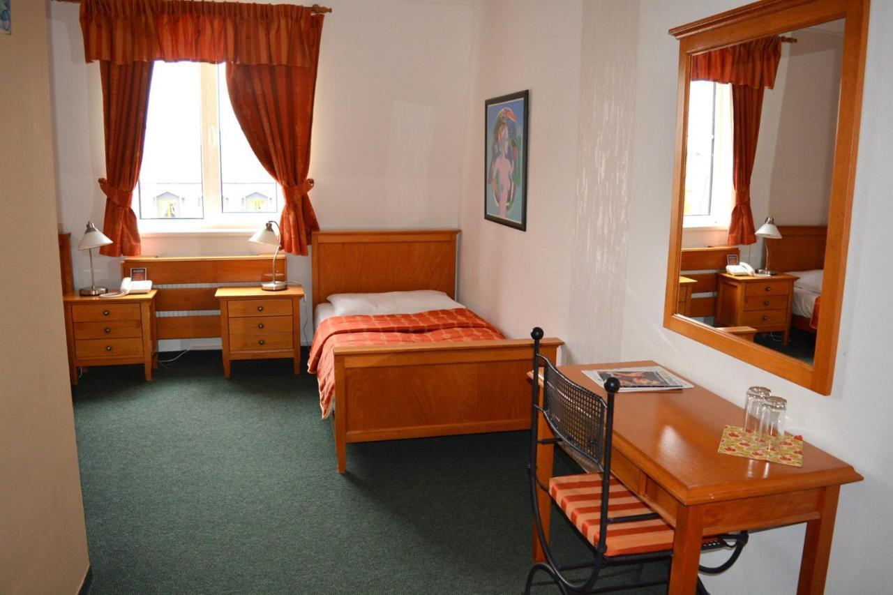 Hotel Kastiel Agatka Chorvatsky Grob Exterior foto